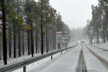 Manto de nieve en la cumbre de Telde y de Gran Canaria/Juan Carlos Alonso/C7.